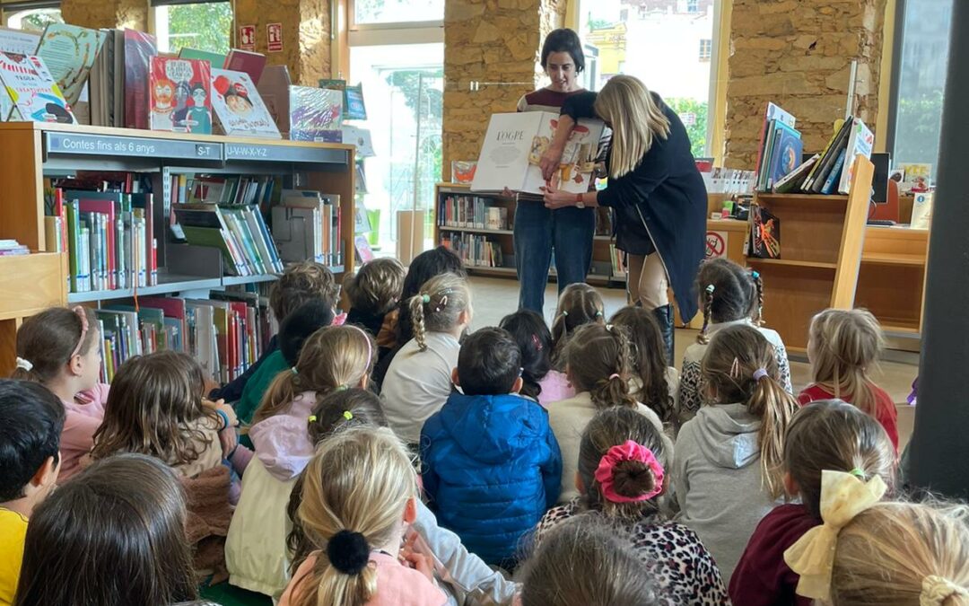 Anem a la biblioteca